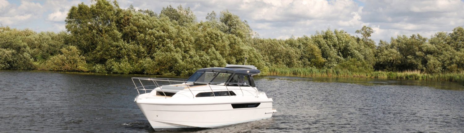 broom-30-coupe-ht-banner-1