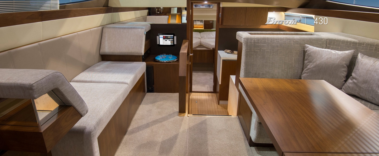 broom-430-living-area