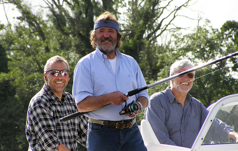 hire a boat for fishing